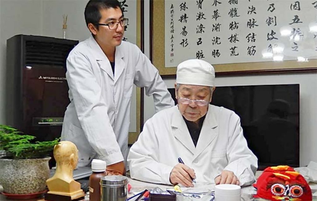 With Doctor Wang Ju Yis acupuncture clinic Keep Fit Kingdom