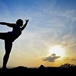 Full Moon Yoga 5 Ways You Can Benefit from it - Keep Fit Kingdom
