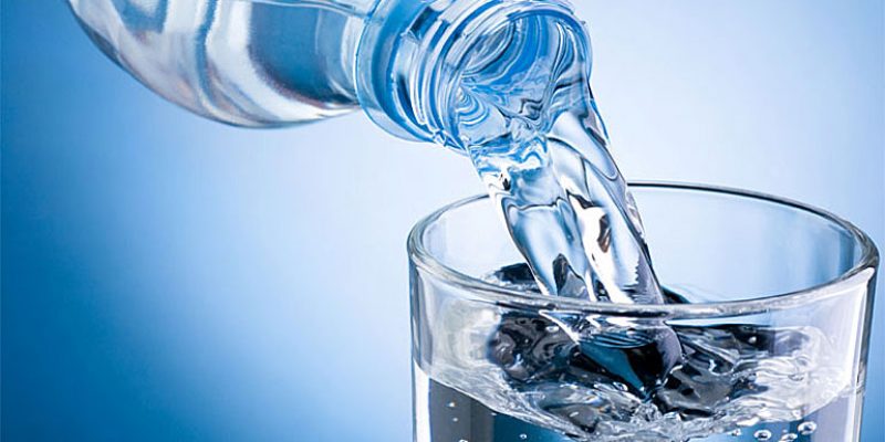 5 Pros and Cons of Drinking Distilled Water!