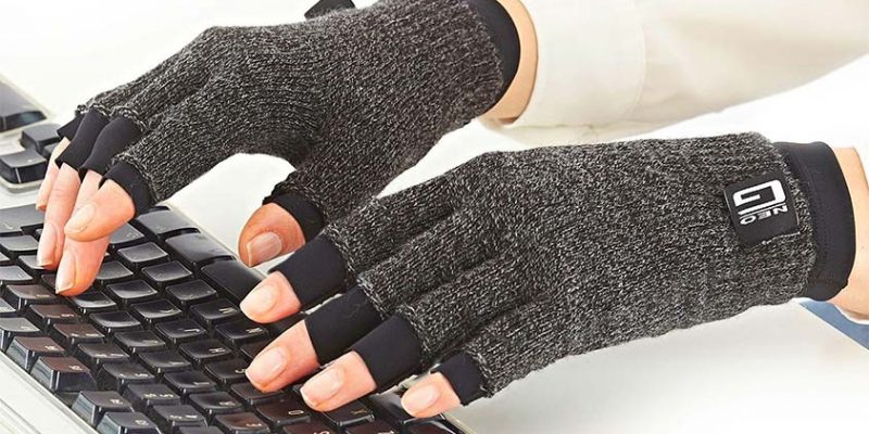 Arthritis Gloves: What are They and How do They Work?
